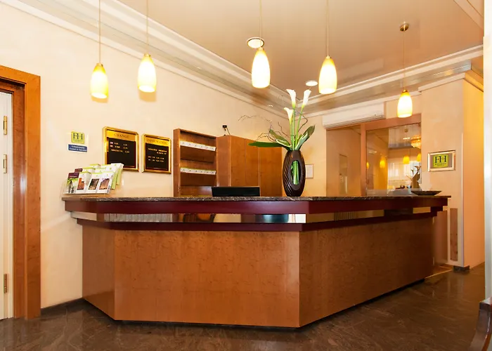 Отель The Domicil Frankfurt 3*